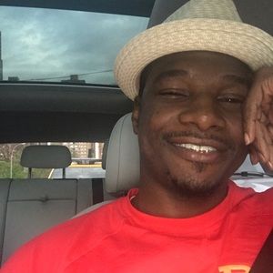 Meet your Posher, Manuel